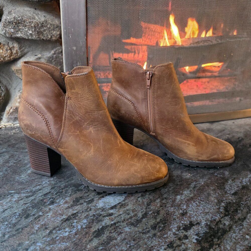 NWOT Clarks Verona Trish Brown Leather Boots Size 8.5 - Picture 12 of 14